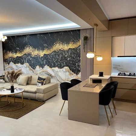 מאמאיה Sas 2 Luxury Apartments מראה חיצוני תמונה