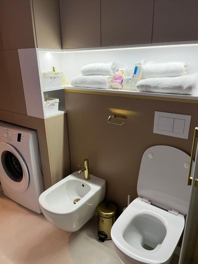 מאמאיה Sas 2 Luxury Apartments מראה חיצוני תמונה